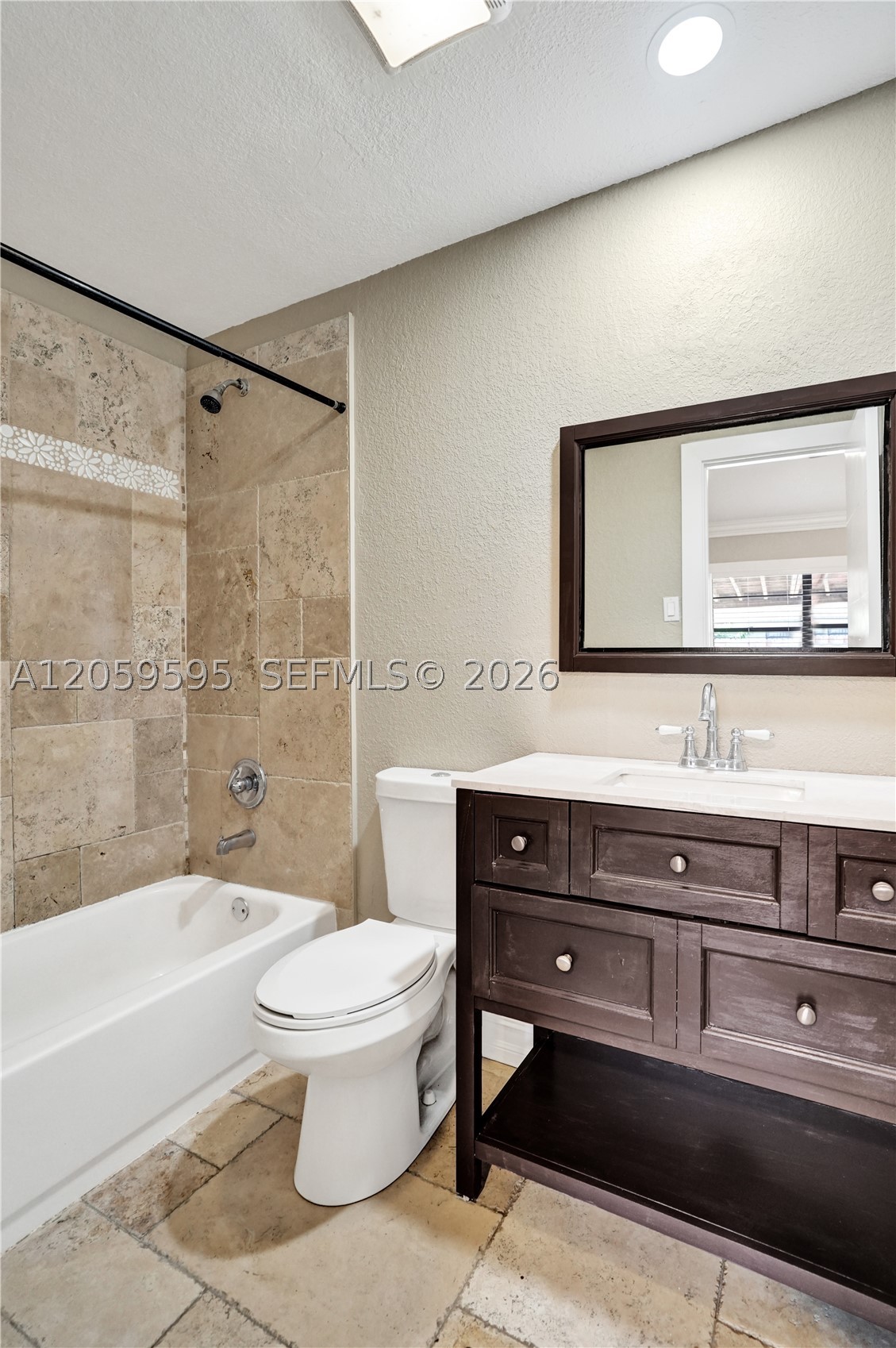 8204 SW 12th St, North Lauderdale FL 33068