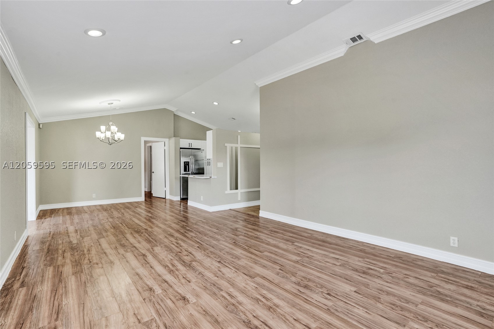 8204 SW 12th St, North Lauderdale FL 33068