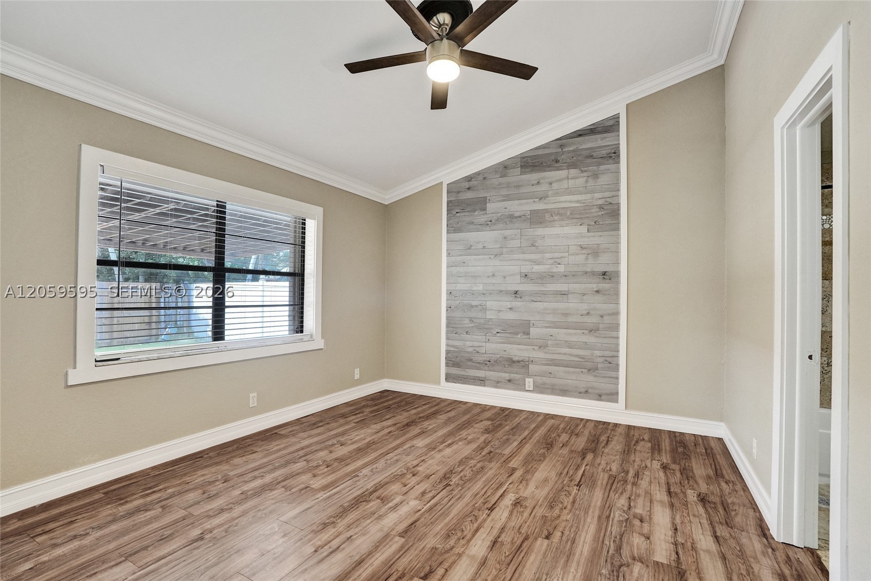 8204 SW 12th St, North Lauderdale FL 33068