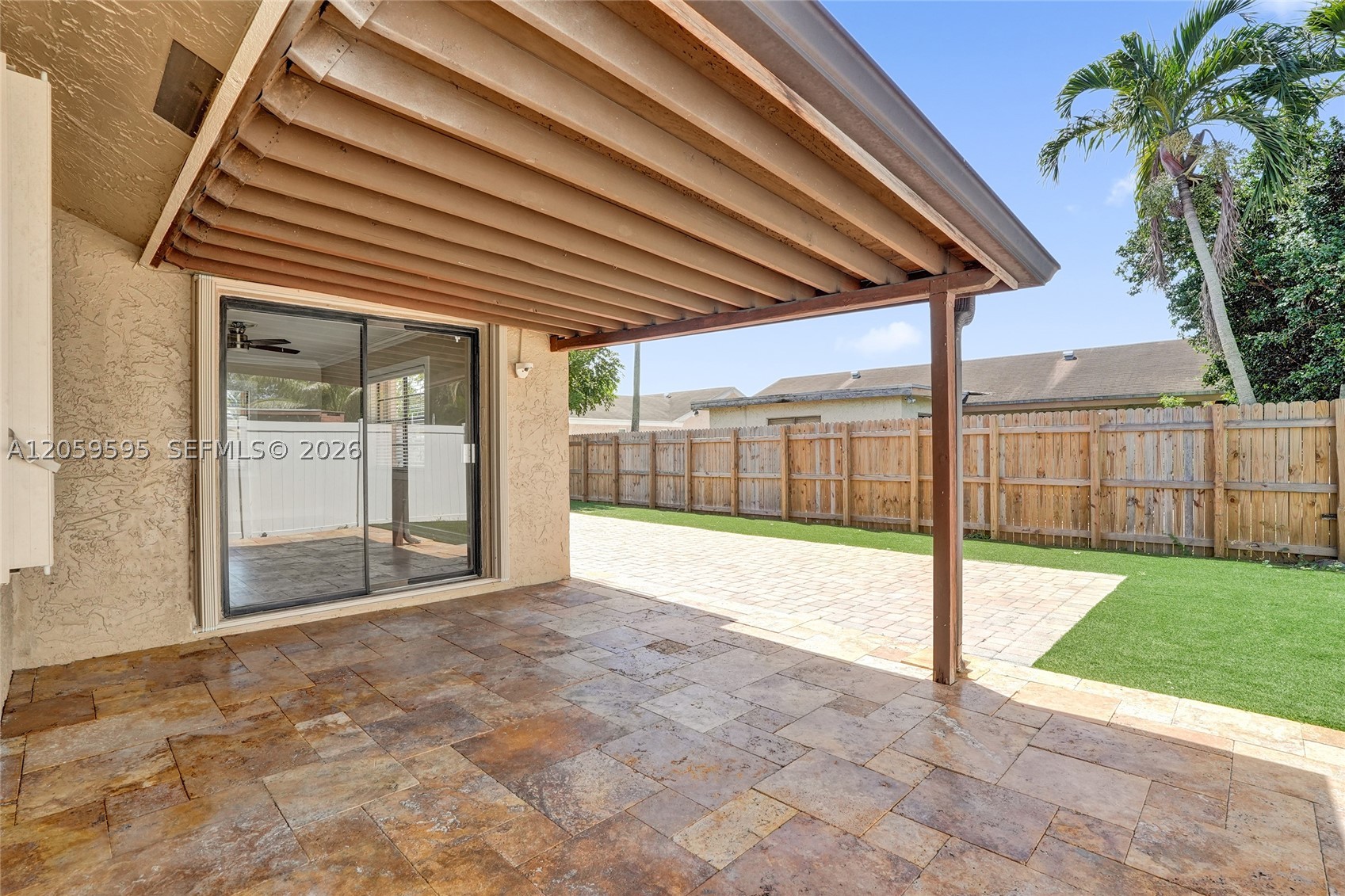 8204 SW 12th St, North Lauderdale FL 33068