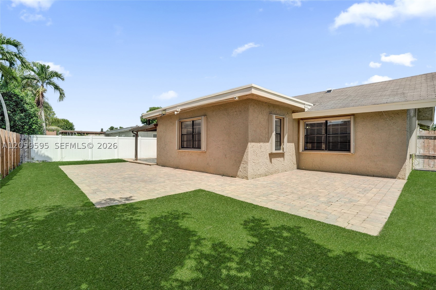 8204 SW 12th St, North Lauderdale FL 33068