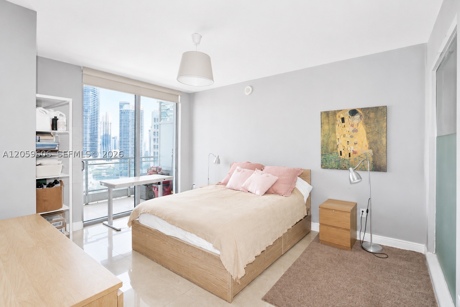 90 SW 3rd St #3212, Miami FL 33130