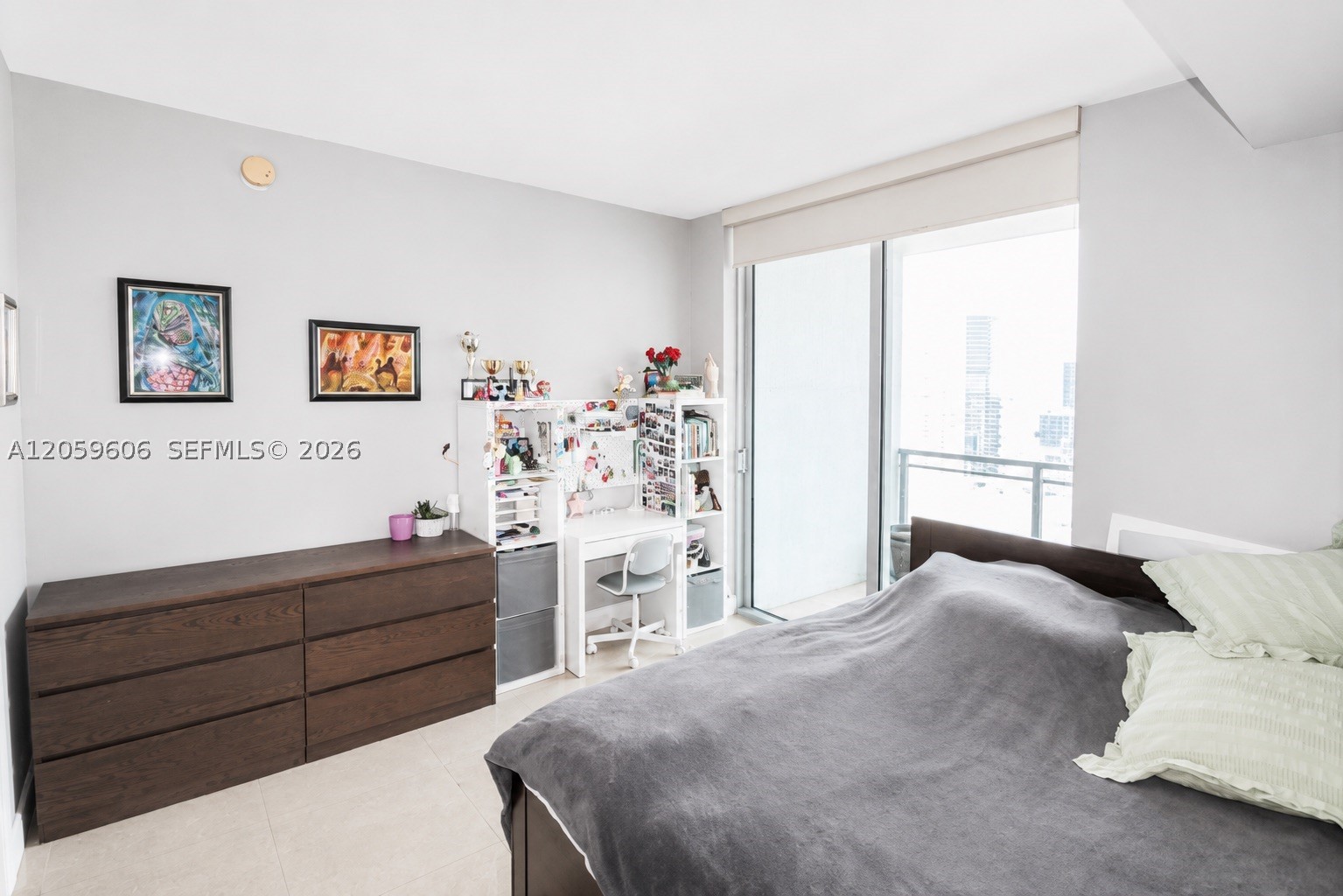 90 SW 3rd St #3212, Miami FL 33130