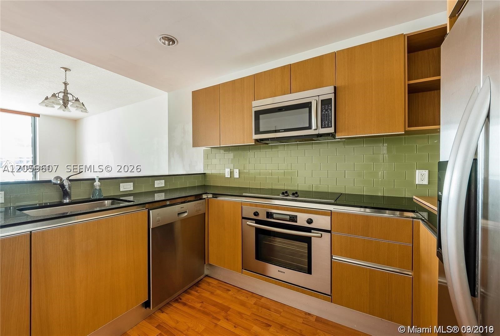 1060 Brickell Avenue #2315, Miami FL 33131