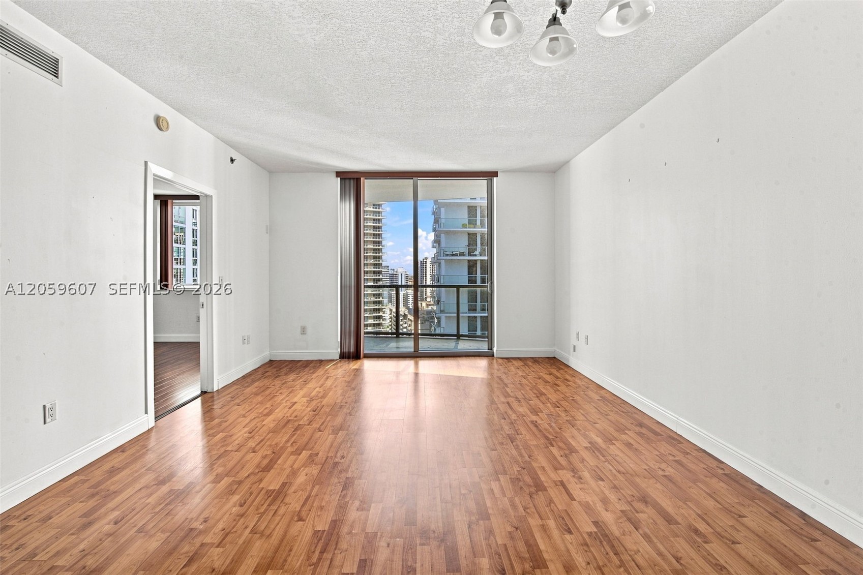 1060 Brickell Avenue #2315, Miami FL 33131