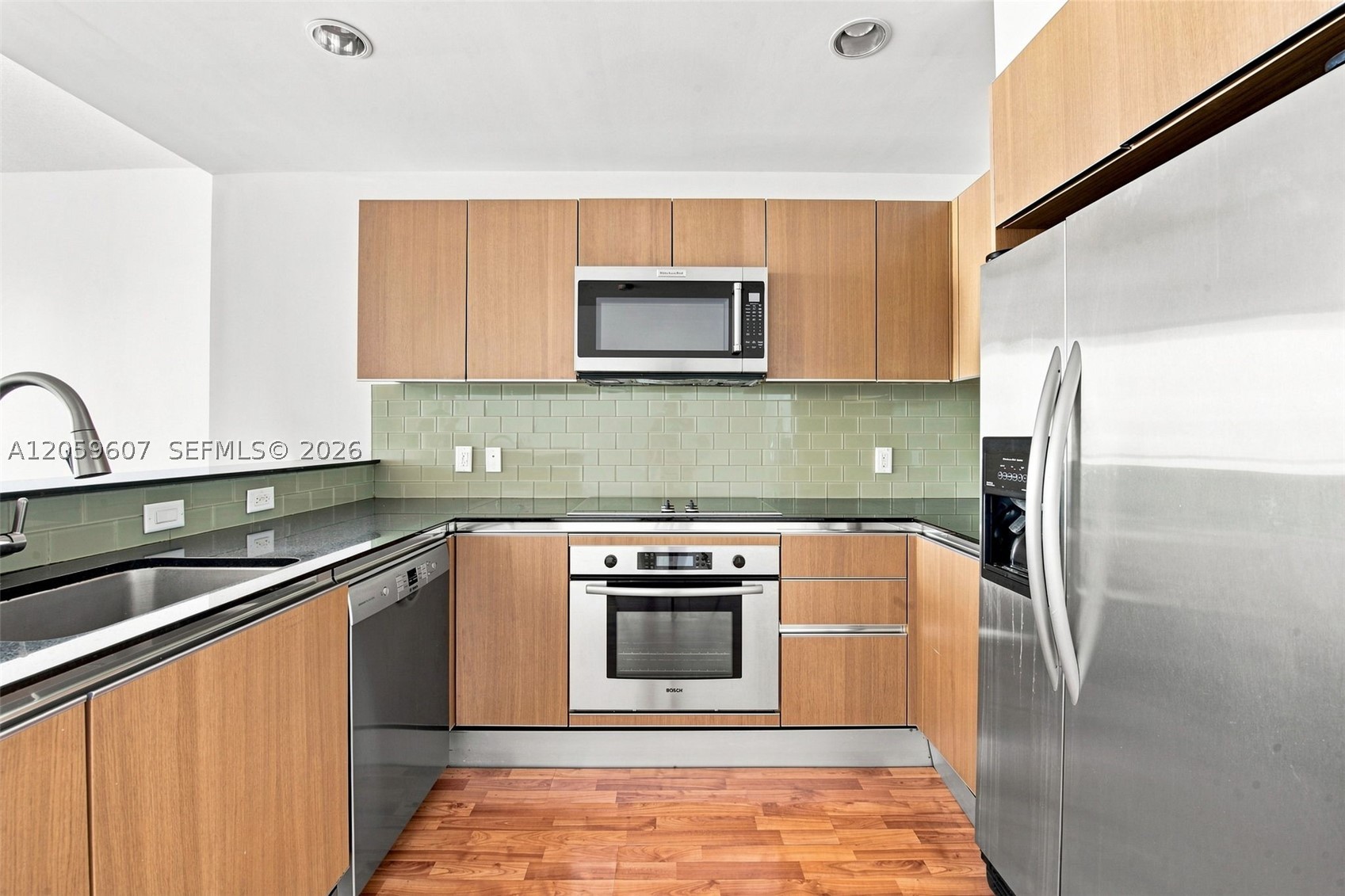1060 Brickell Avenue #2315, Miami FL 33131
