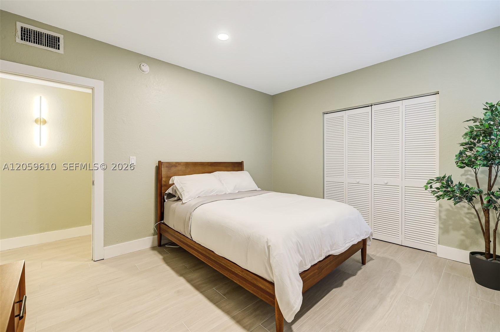 1018 Meridian Ave #2, Miami Beach FL 33139