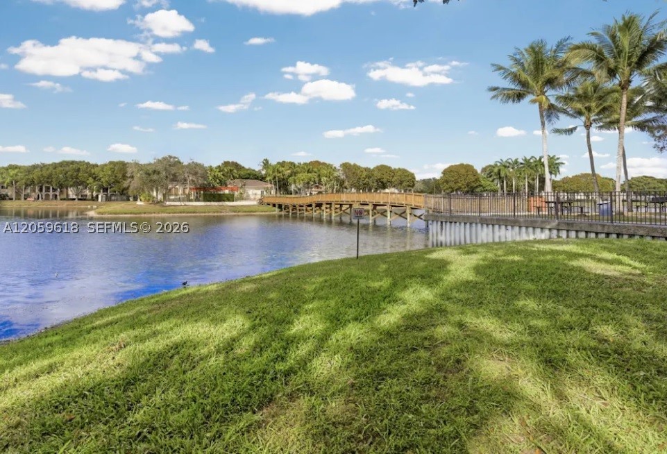 2452 Centergate Dr #104, Miramar FL 33025