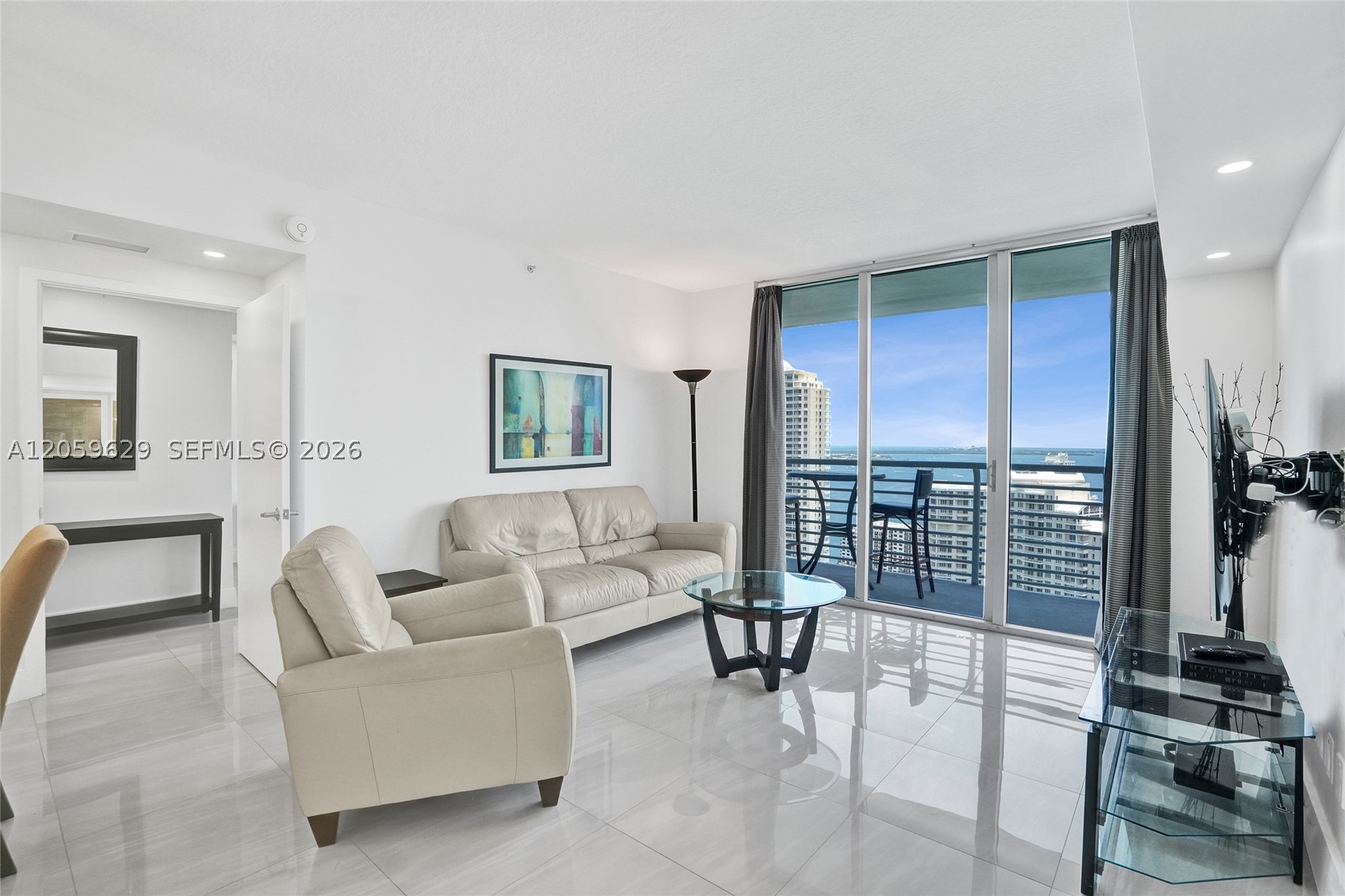 335 S Biscayne Blvd #3807, Miami FL 33131