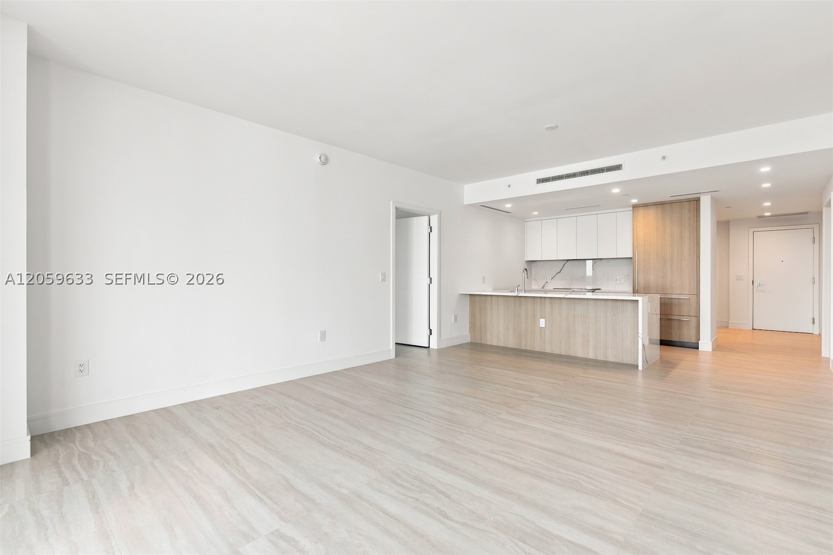 2411 Laguna Circle #209, North Miami FL 33181