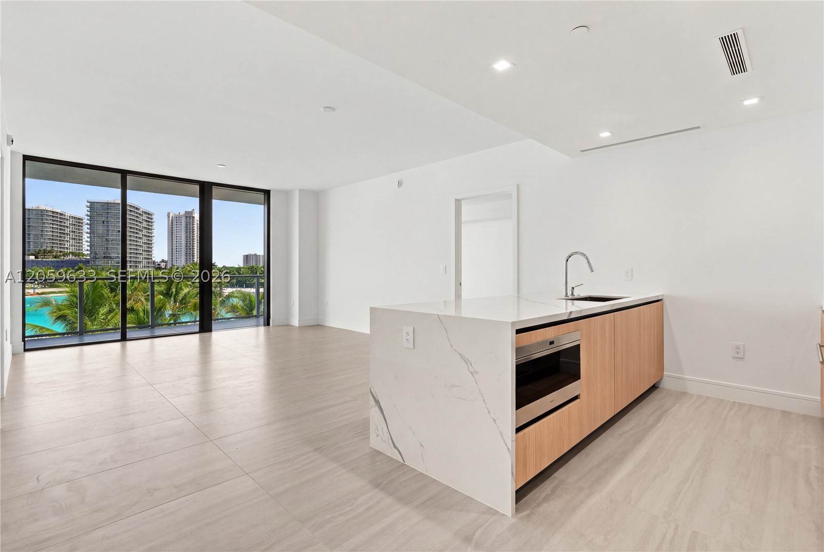 2411 Laguna Circle #209, North Miami FL 33181
