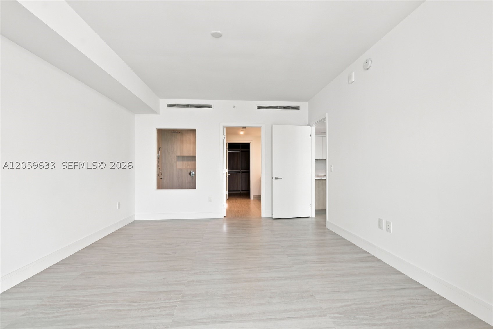 2411 Laguna Circle #209, North Miami FL 33181