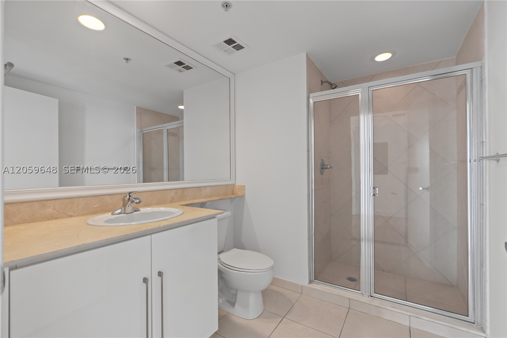 335 S Biscayne Blvd #4112, Miami FL 33131