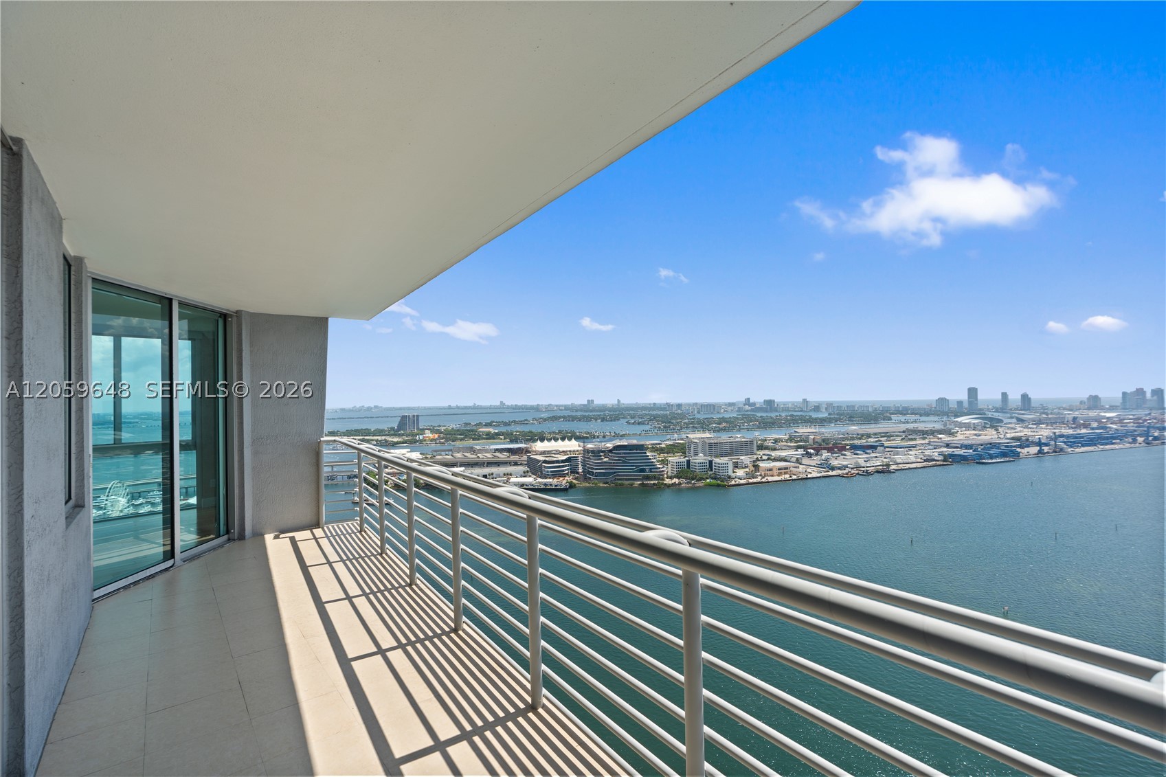 335 S Biscayne Blvd #4112, Miami FL 33131