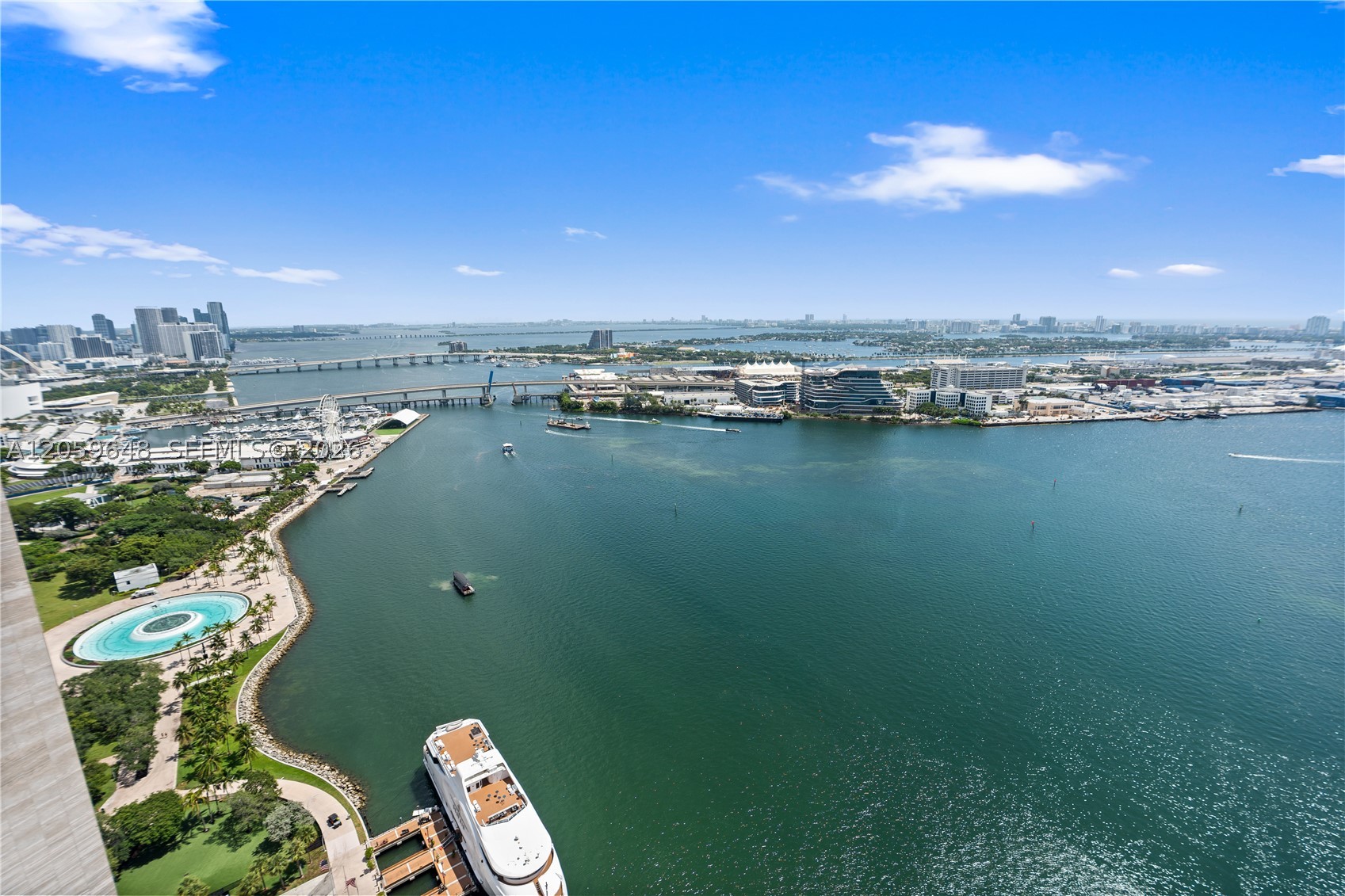 335 S Biscayne Blvd #4112, Miami FL 33131