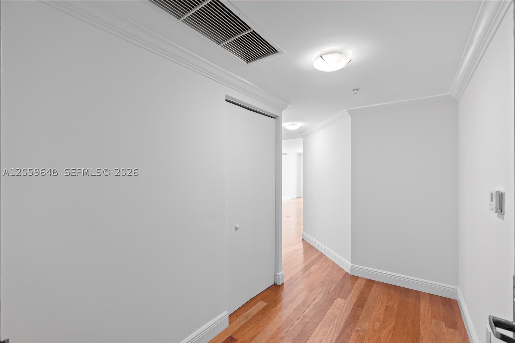 335 S Biscayne Blvd #4112, Miami FL 33131