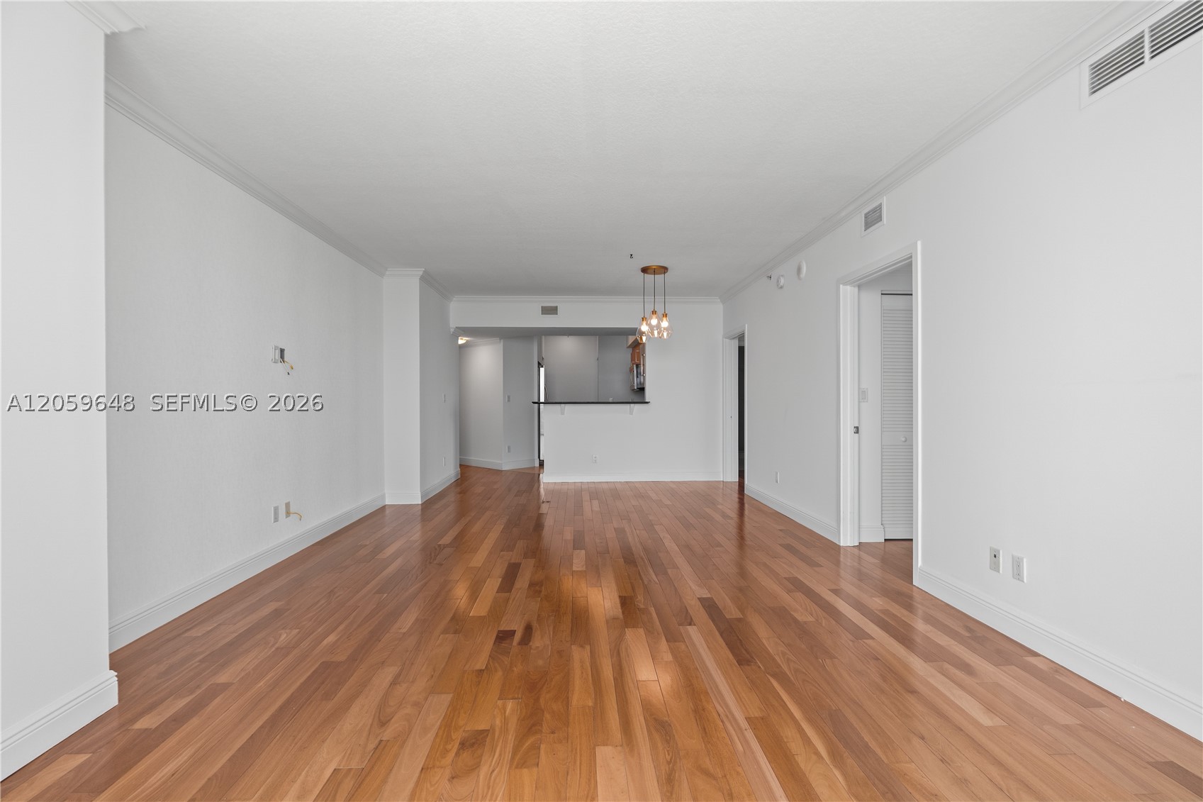 335 S Biscayne Blvd #4112, Miami FL 33131