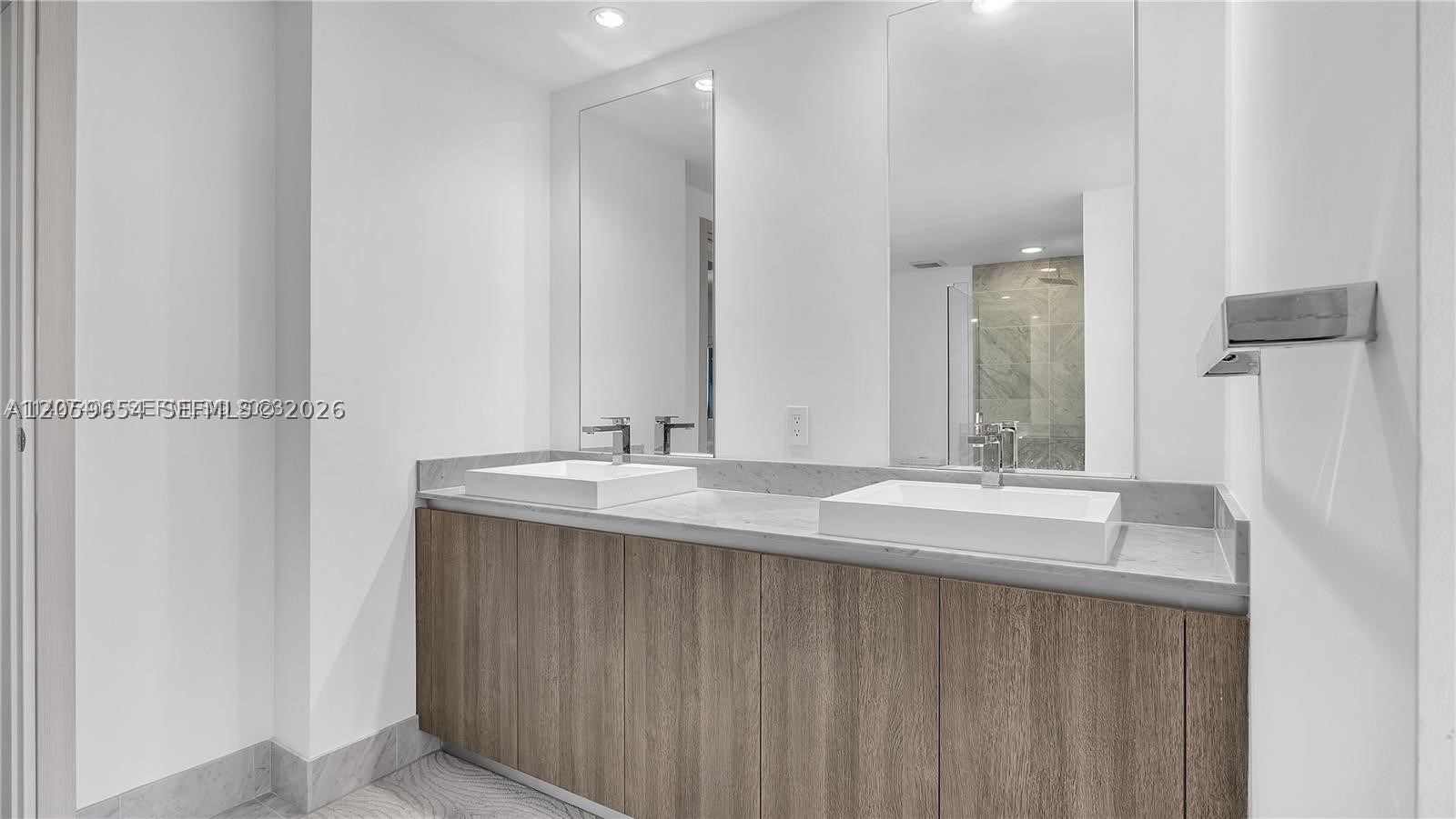 801 S Miami Ave #1102, Miami FL 33130