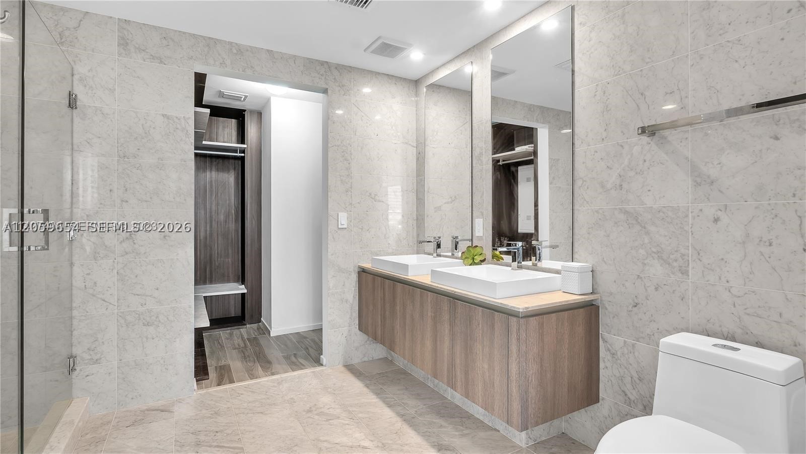 801 S Miami Ave #1102, Miami FL 33130