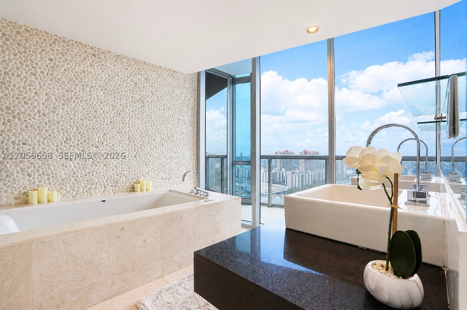17121 COLLINS AV #2108, Sunny Isles Beach FL 33160