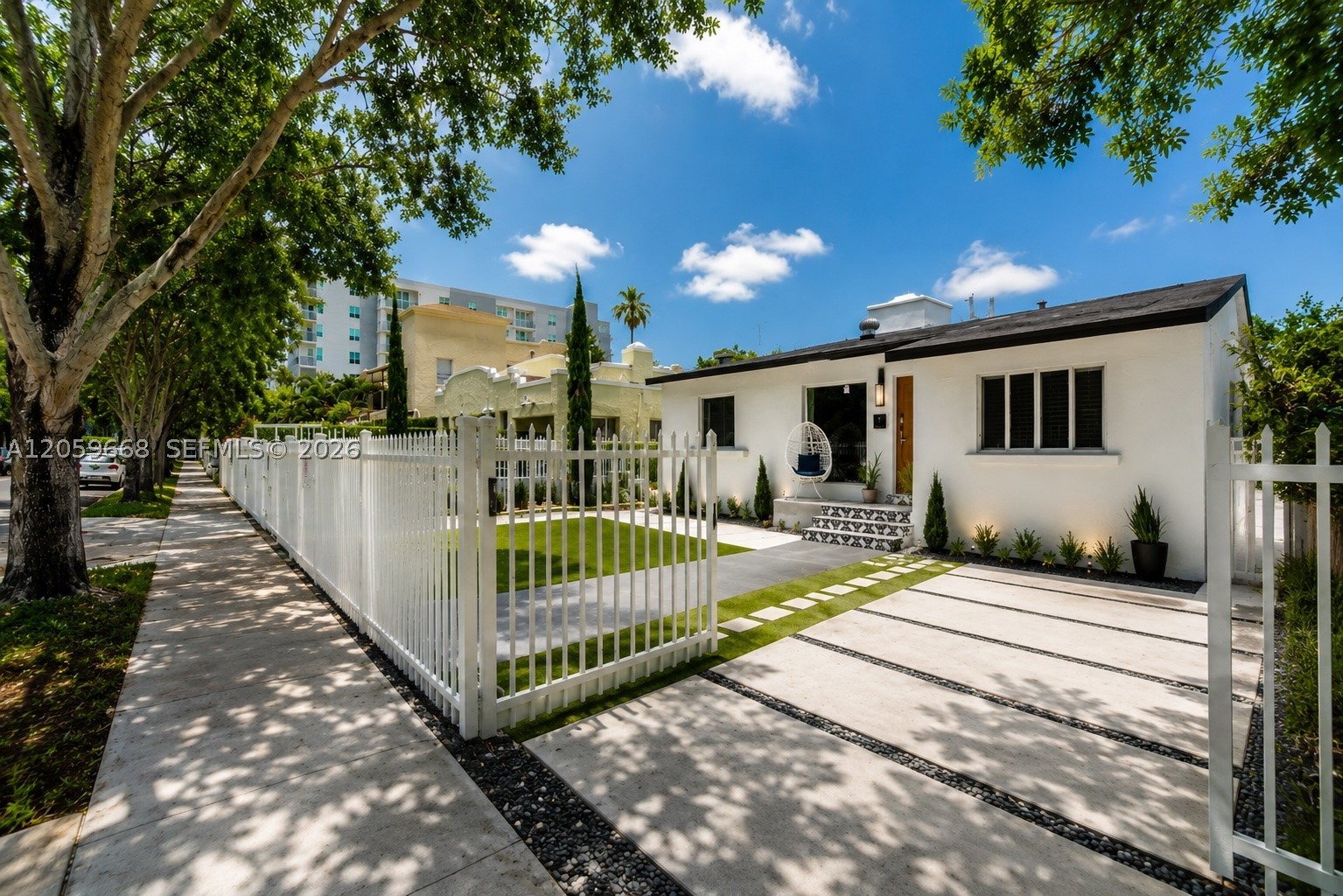 2260 SW 5th St, Miami FL 33135