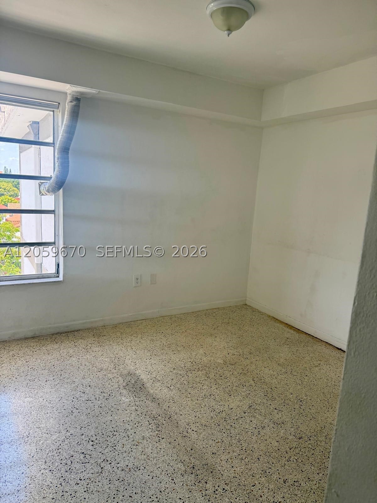 1736 SW 19th St #404, Miami FL 33145