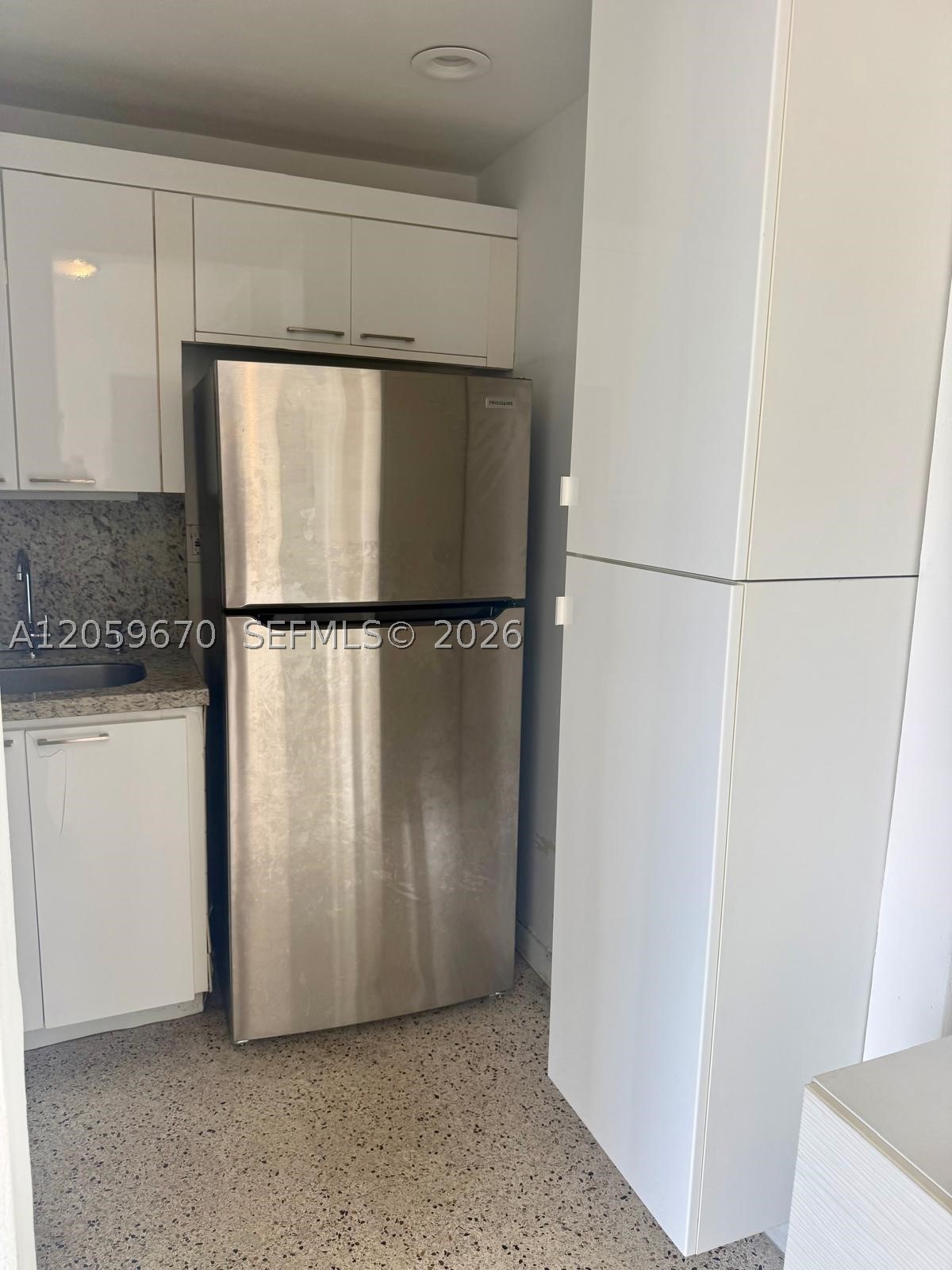 1736 SW 19th St #404, Miami FL 33145