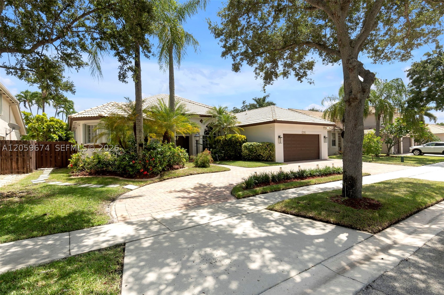 13746 NW 21st St, Pembroke Pines FL 33028