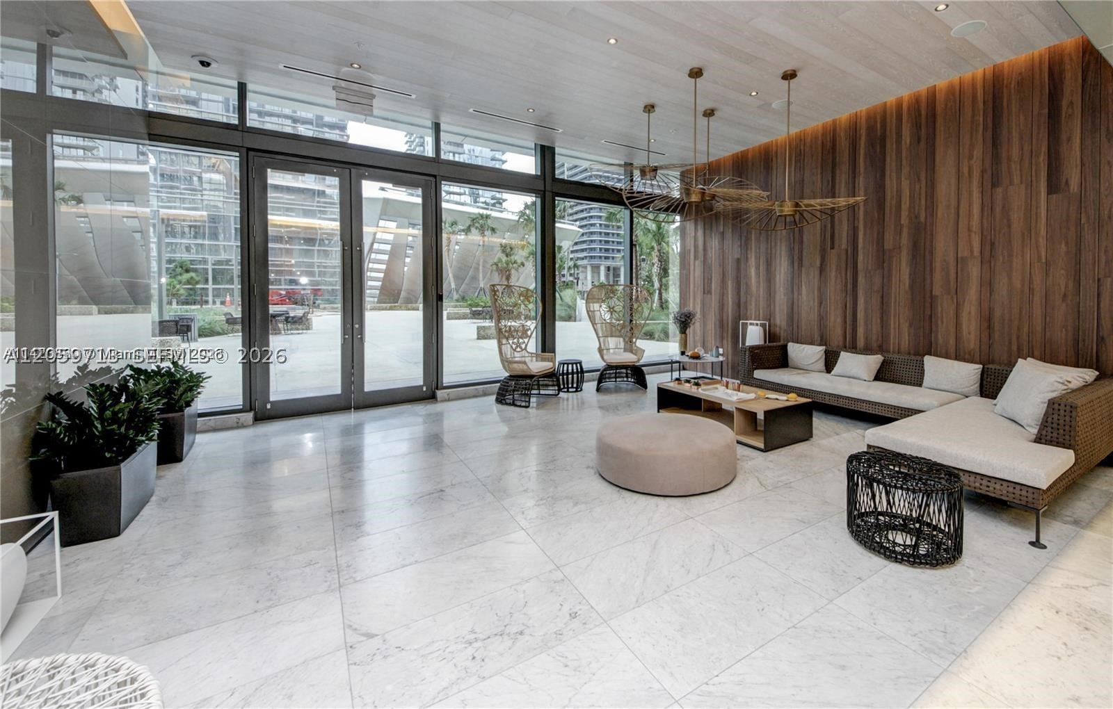 88 SW 7th St #2902, Miami FL 33130