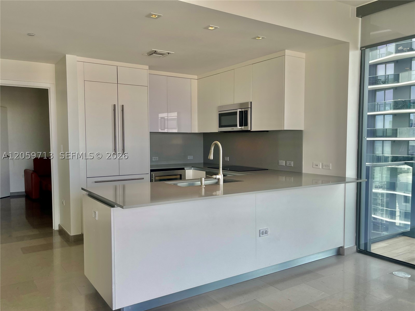 88 SW 7th St #2902, Miami FL 33130
