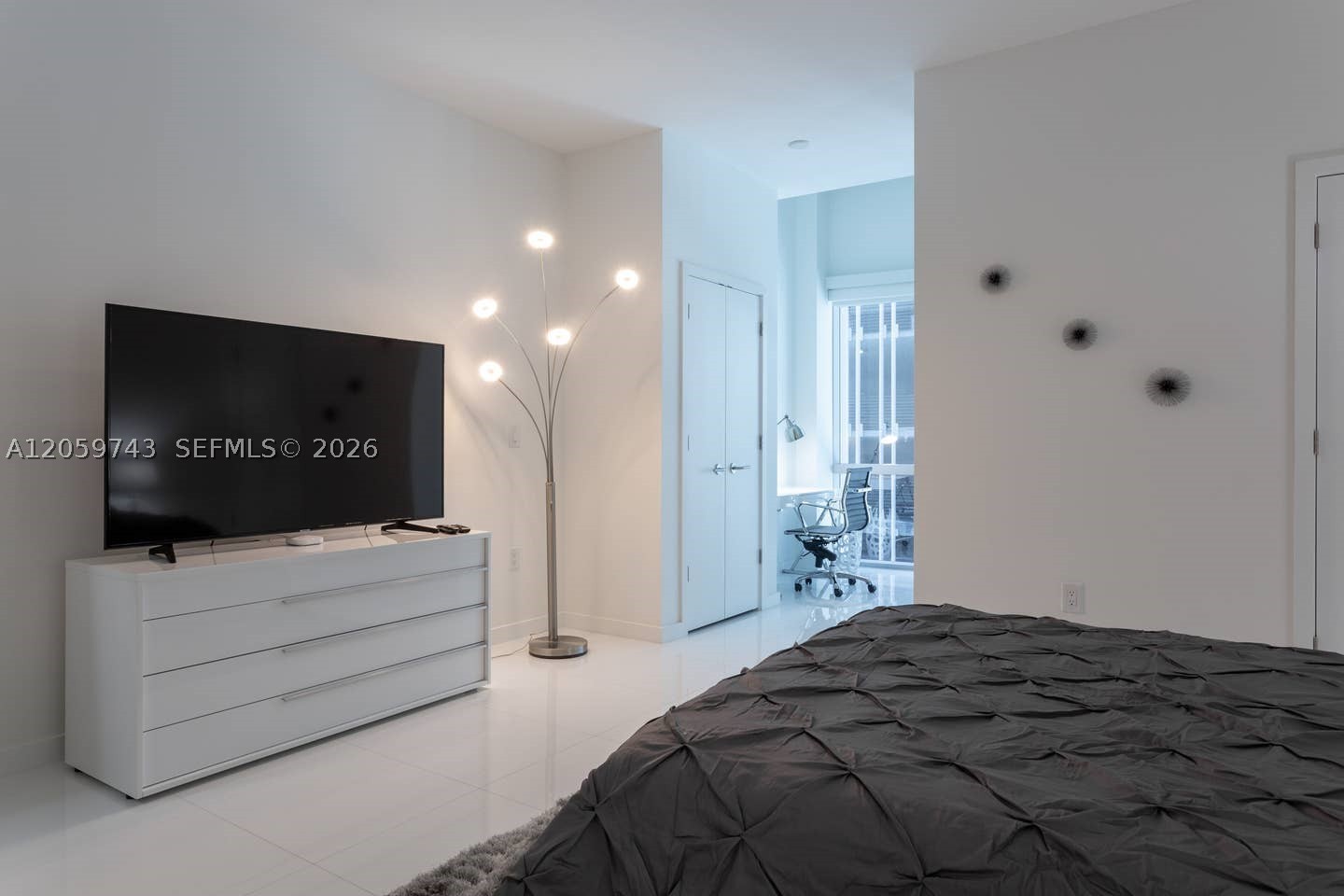 851 NE 1st Ave #503, Miami FL 33132