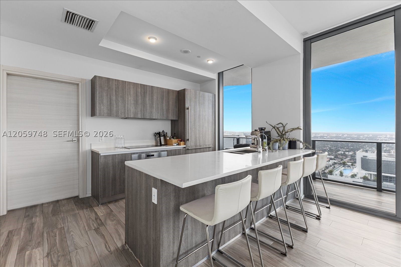 801 S Miami Ave #5509, Miami FL 33130