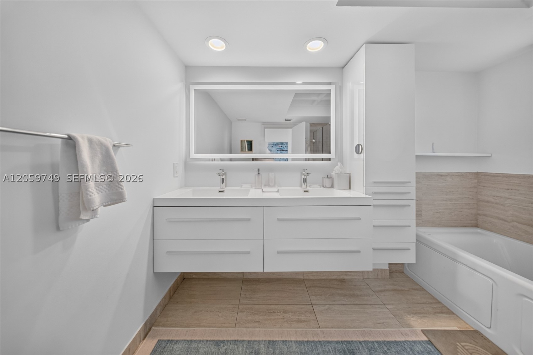 21007 NE 34th PL #21007, Aventura FL 33180