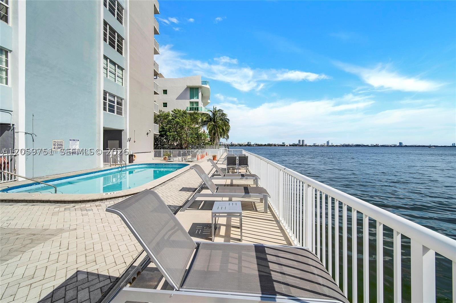 2016 Bay Dr #304, Miami Beach FL 33141