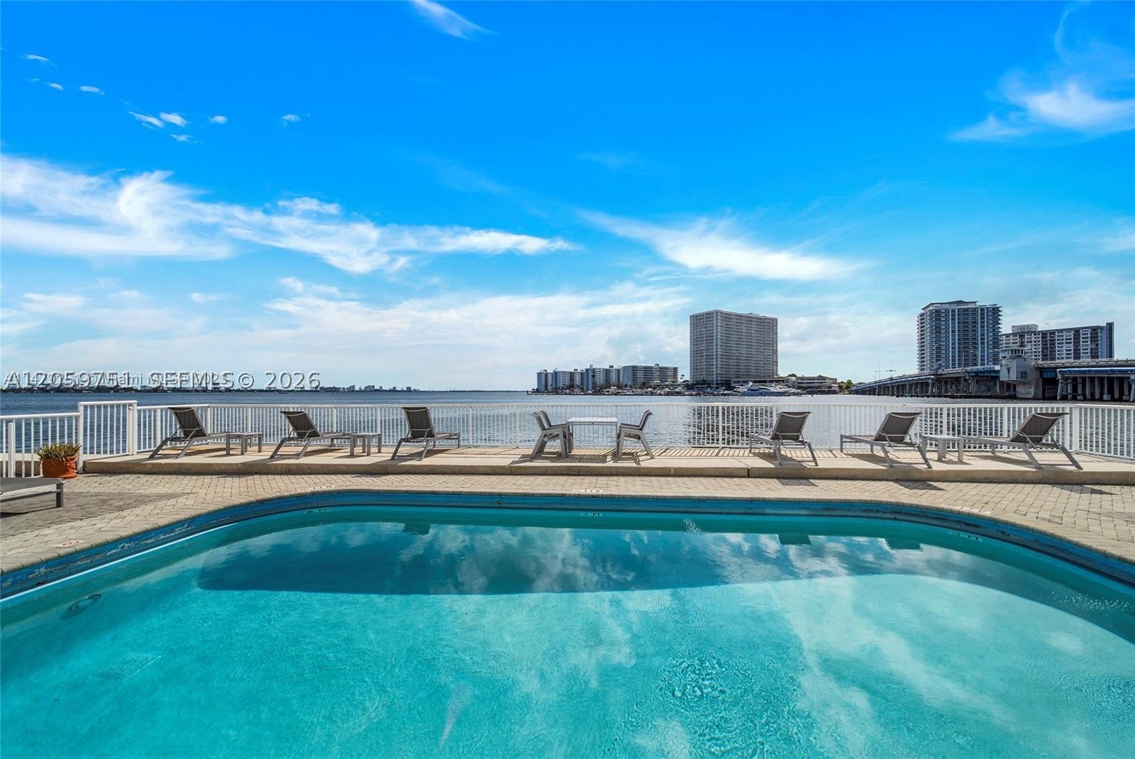 2016 Bay Dr #304, Miami Beach FL 33141