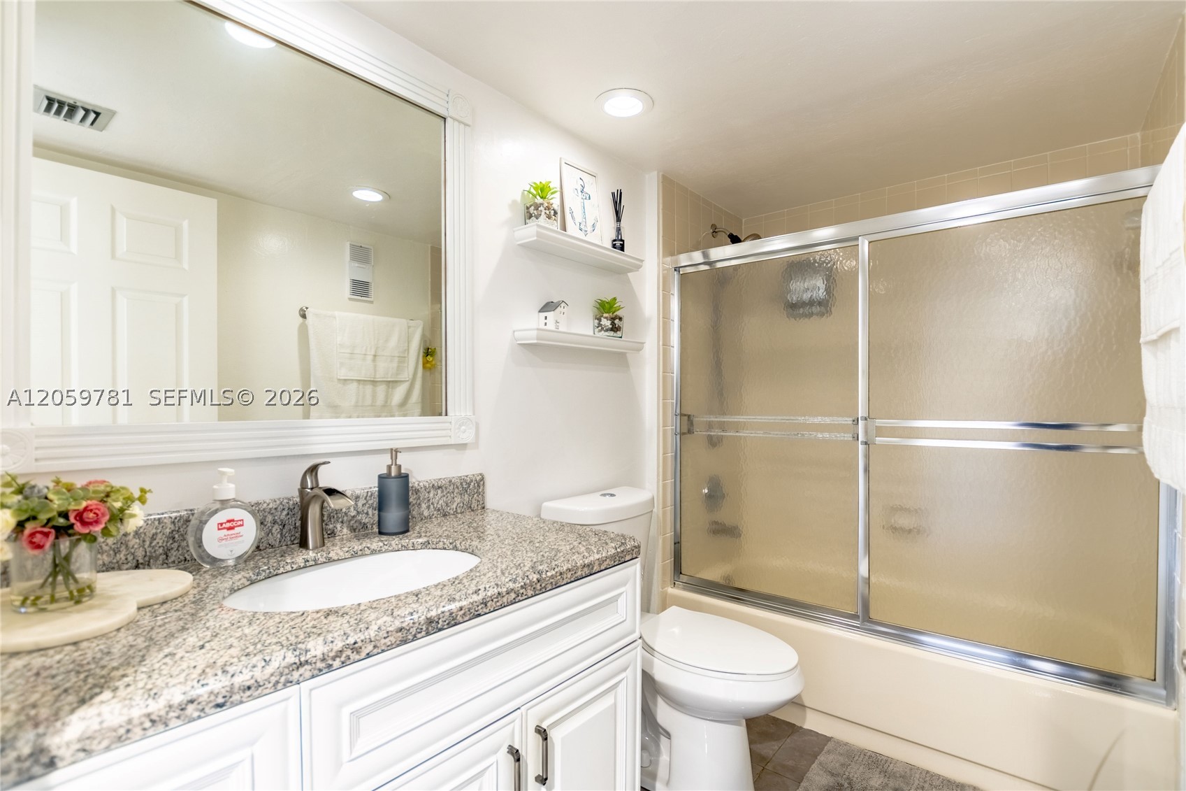1508 S WHITEHALL #206, Davie FL 33324