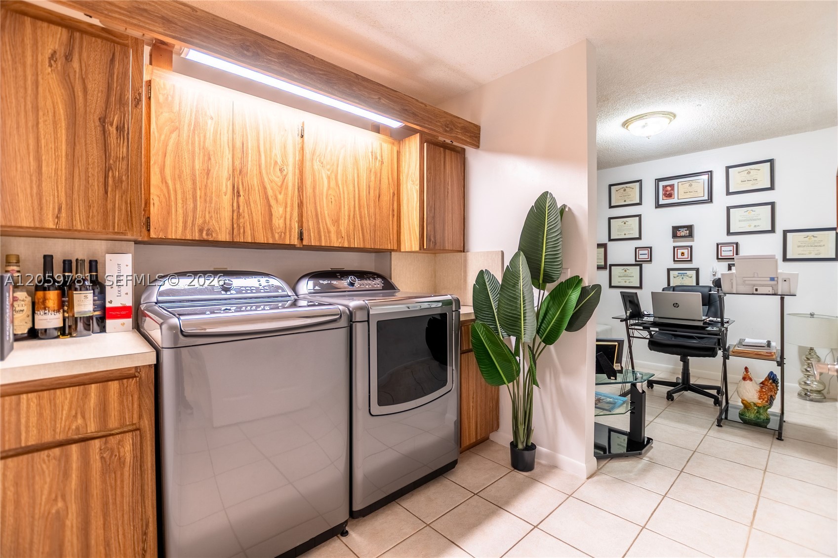 1508 S WHITEHALL #206, Davie FL 33324