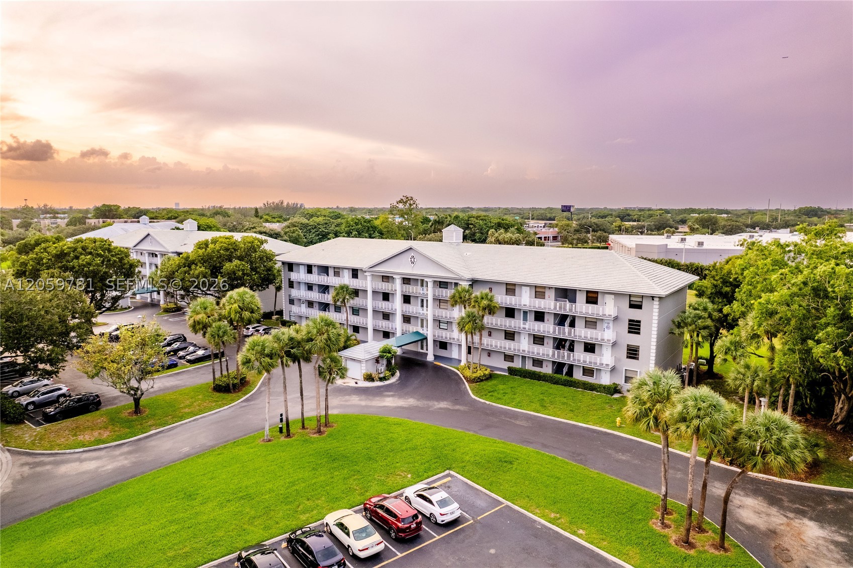 1508 S WHITEHALL #206, Davie FL 33324