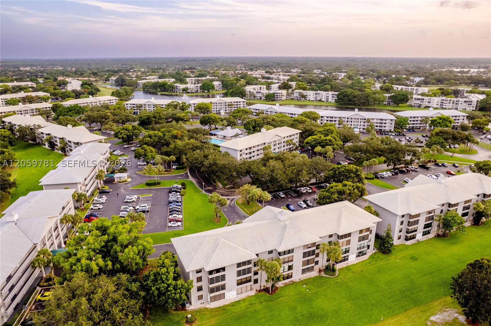 1508 S WHITEHALL #206, Davie FL 33324
