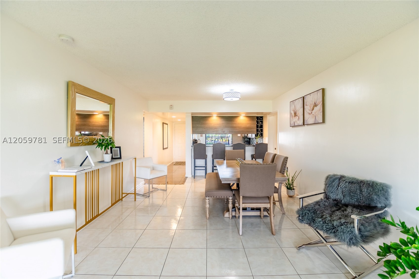 1508 S WHITEHALL #206, Davie FL 33324