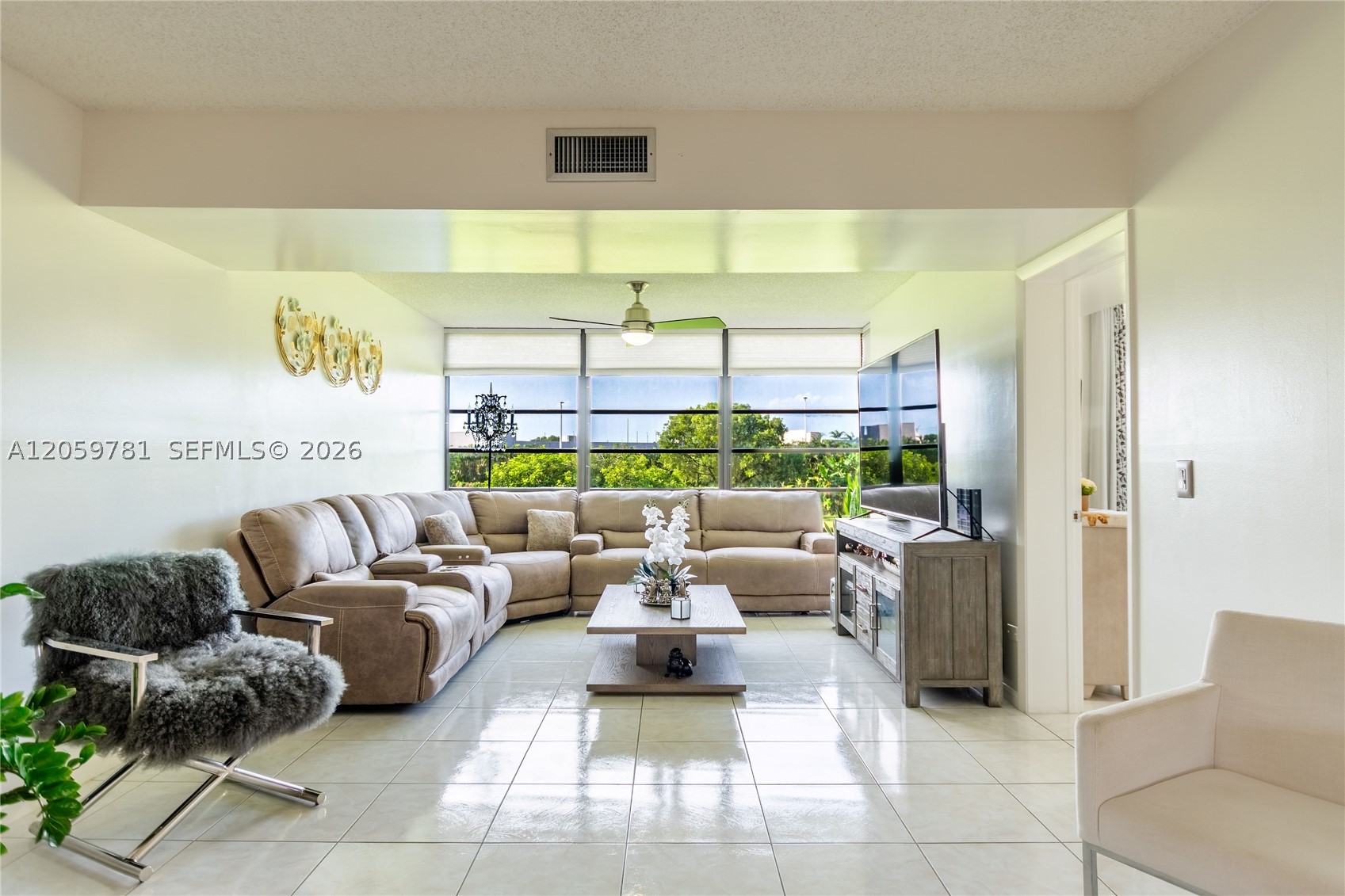 1508 S WHITEHALL #206, Davie FL 33324