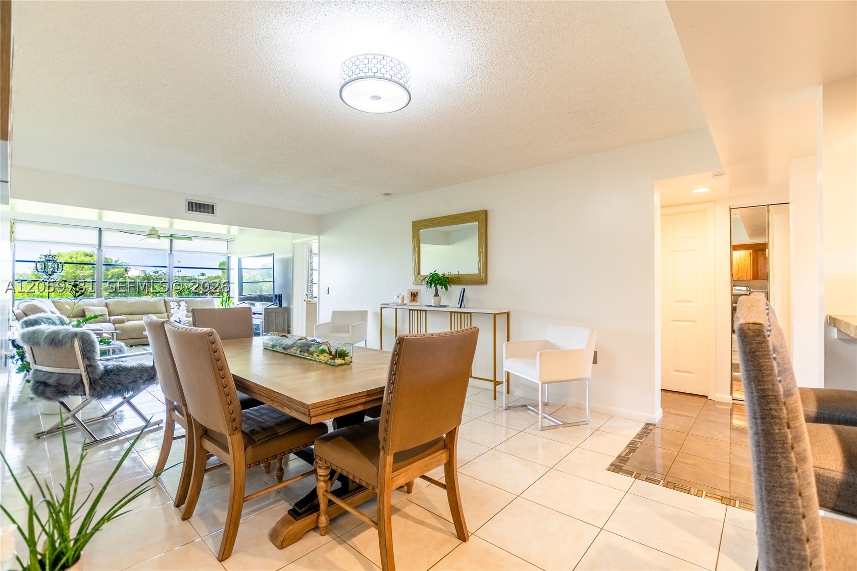 1508 S WHITEHALL #206, Davie FL 33324