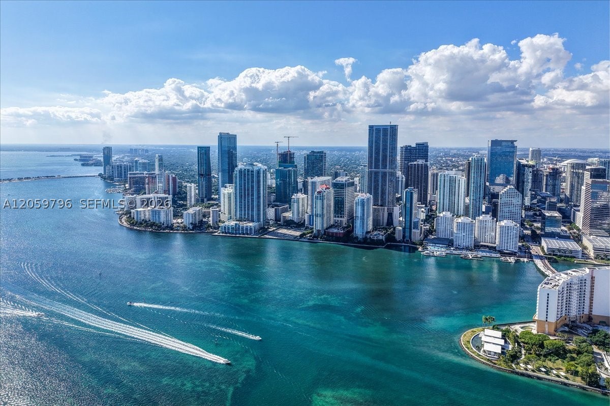 1300 S Miami Ave #UPH5, Miami FL 33130