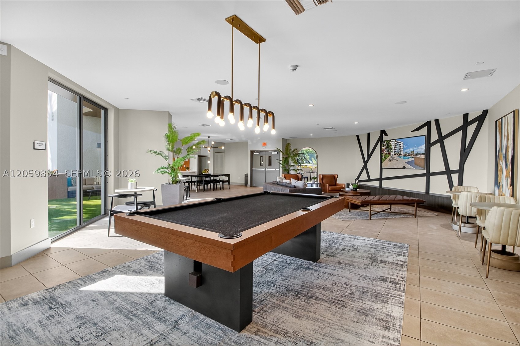 1110 NW 1st ST #313, Miami FL 33128