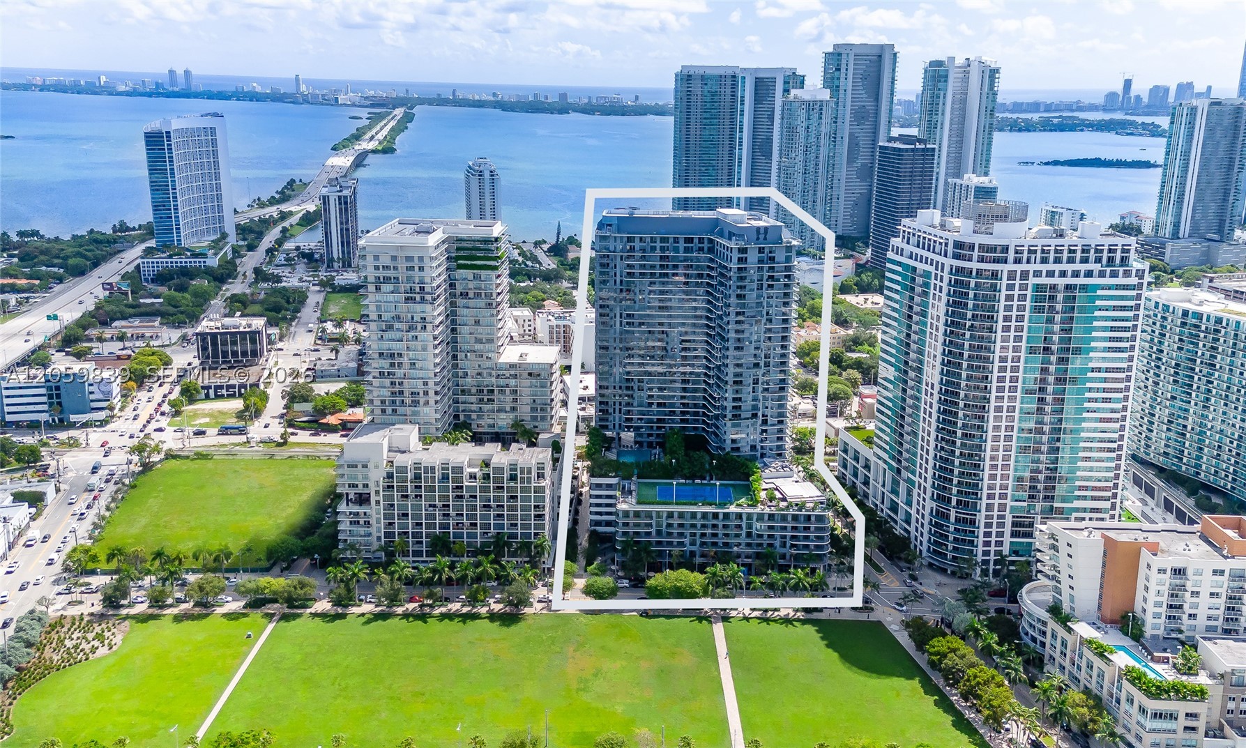 121 NE 34th St #2003, Miami FL 33137