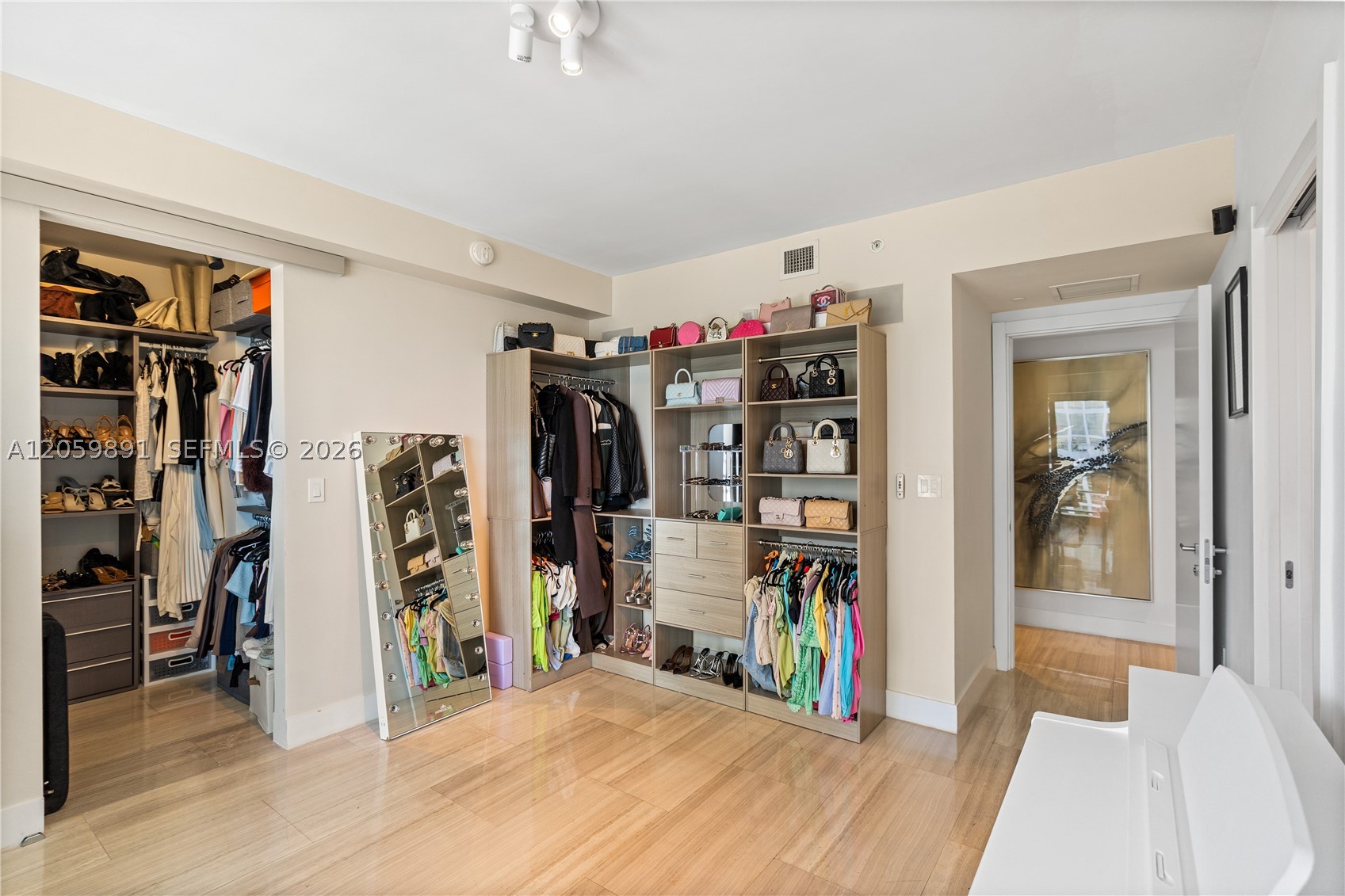 1451 Brickell Ave #1103, Miami FL 33131