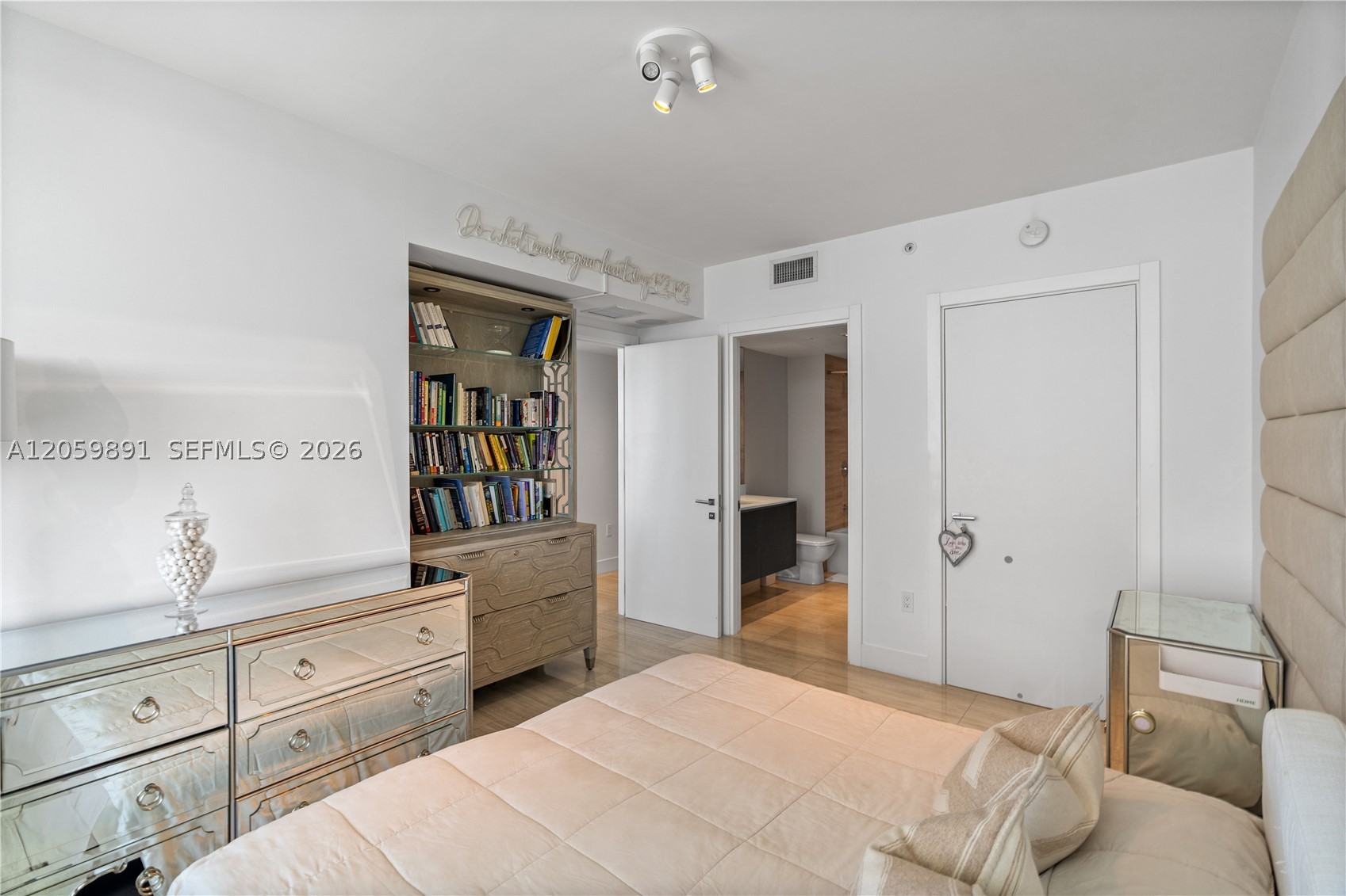 1451 Brickell Ave #1103, Miami FL 33131