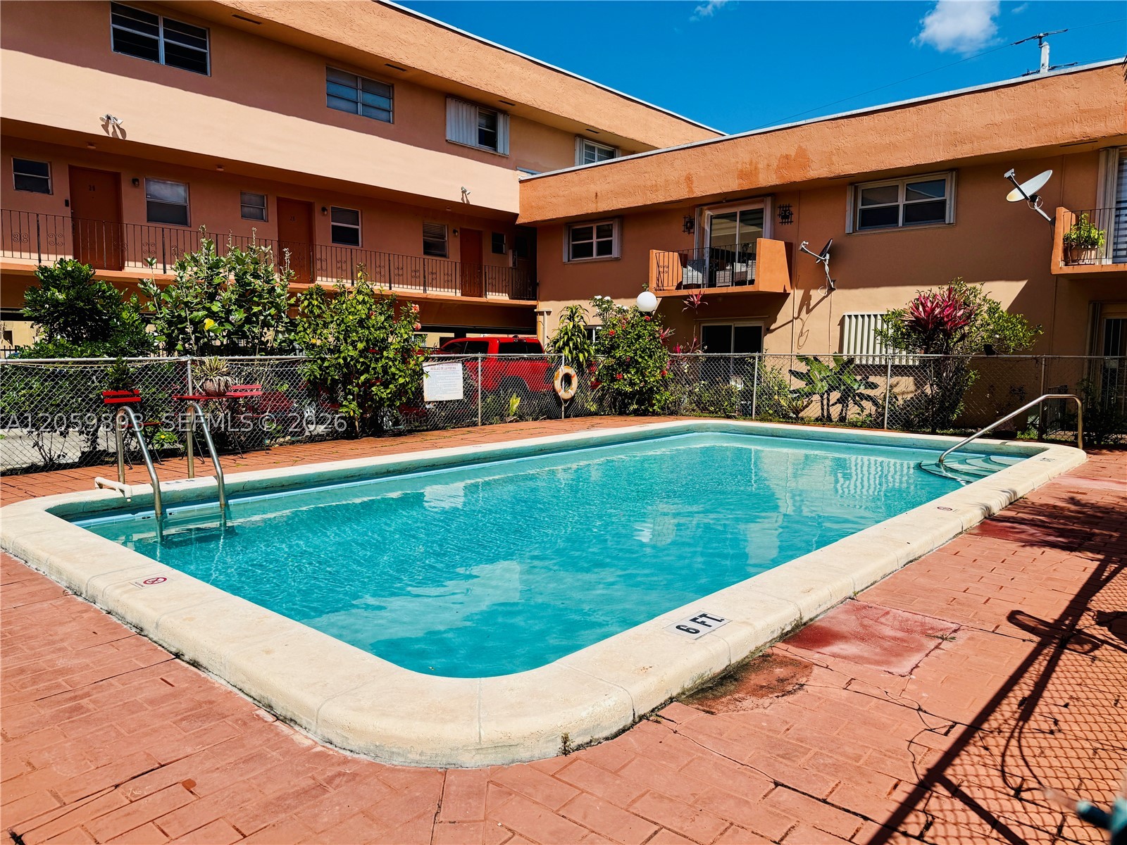 1100 W 35th St #8, Hialeah FL 33012