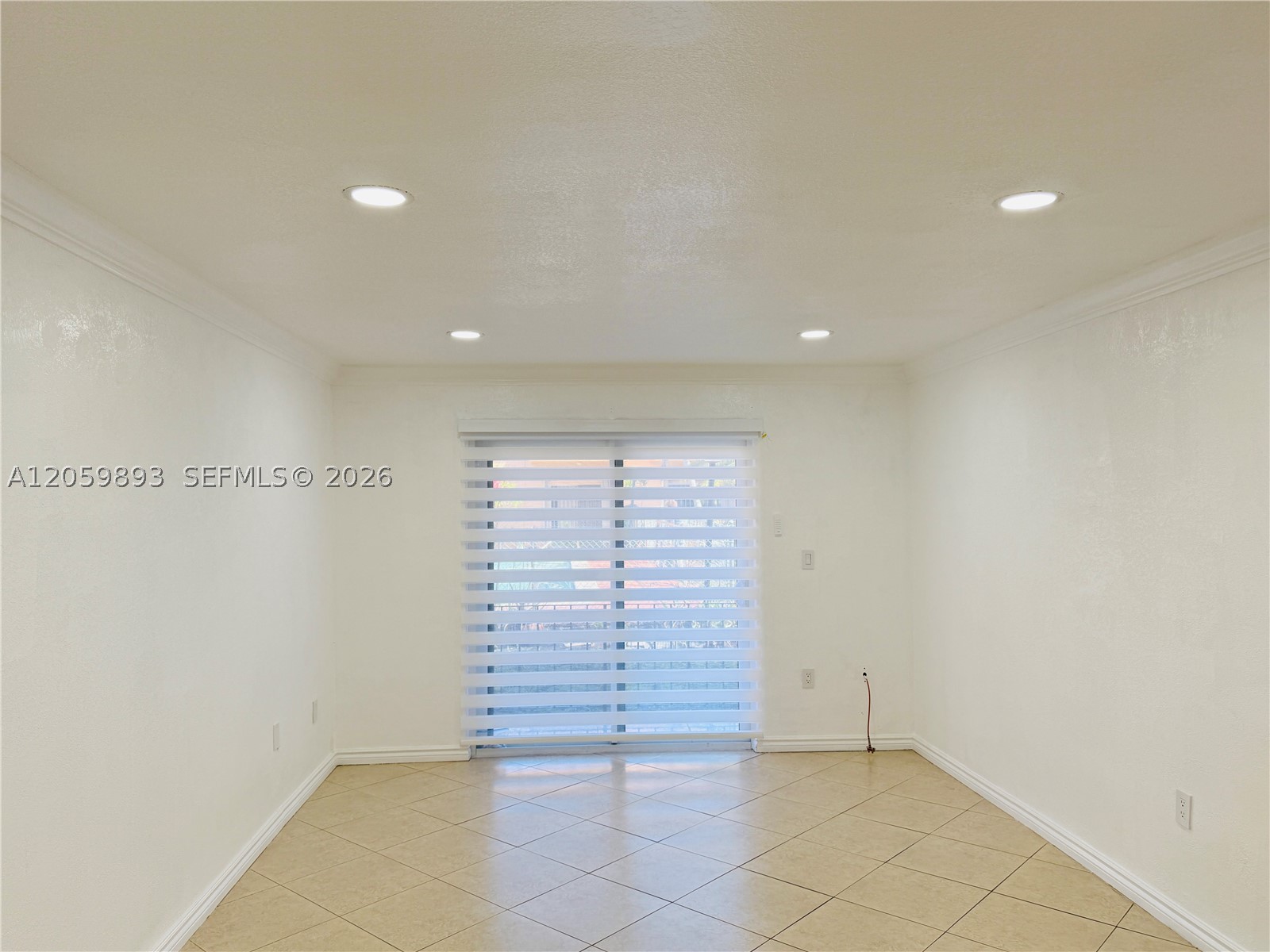 1100 W 35th St #8, Hialeah FL 33012