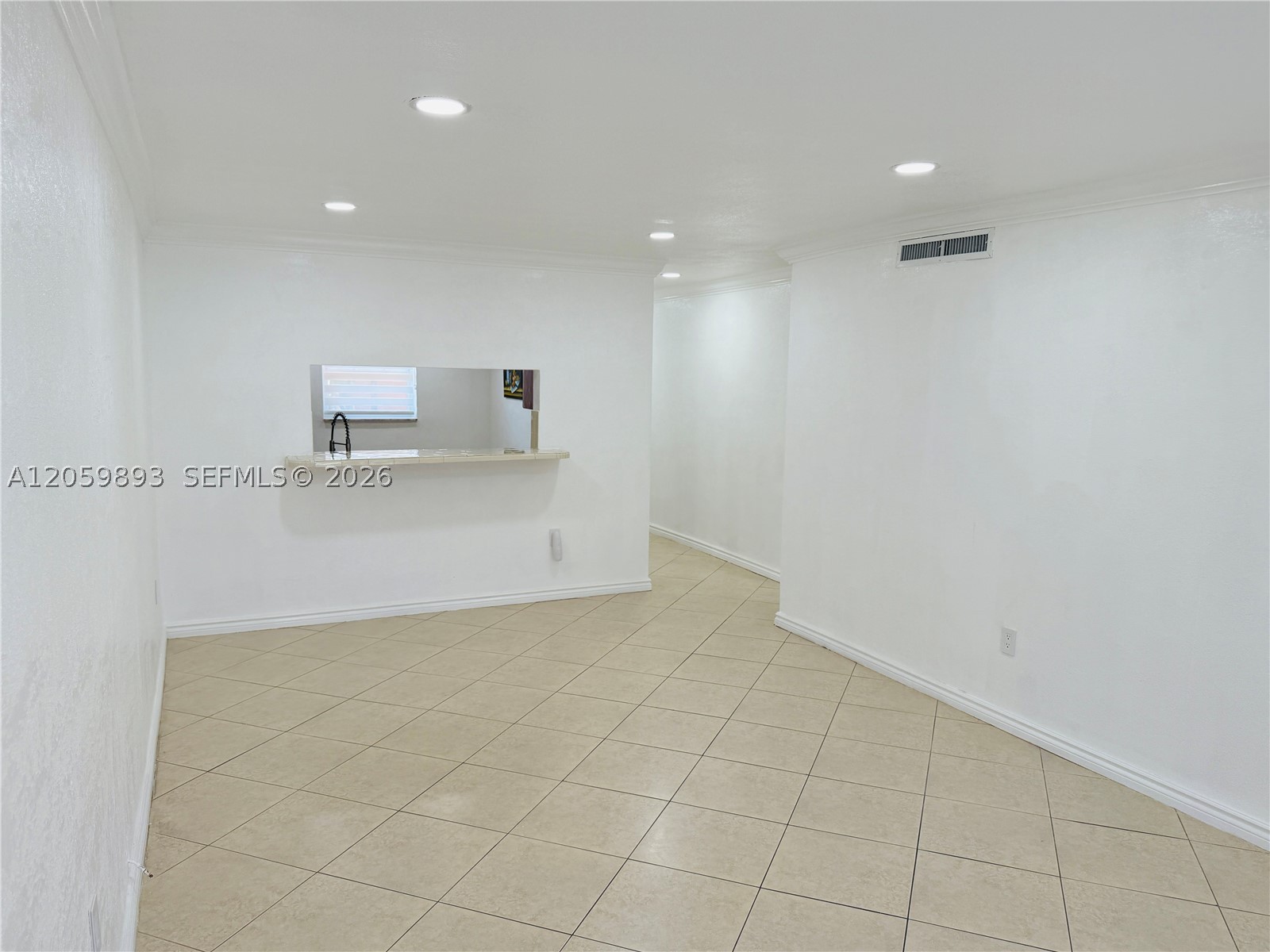1100 W 35th St #8, Hialeah FL 33012